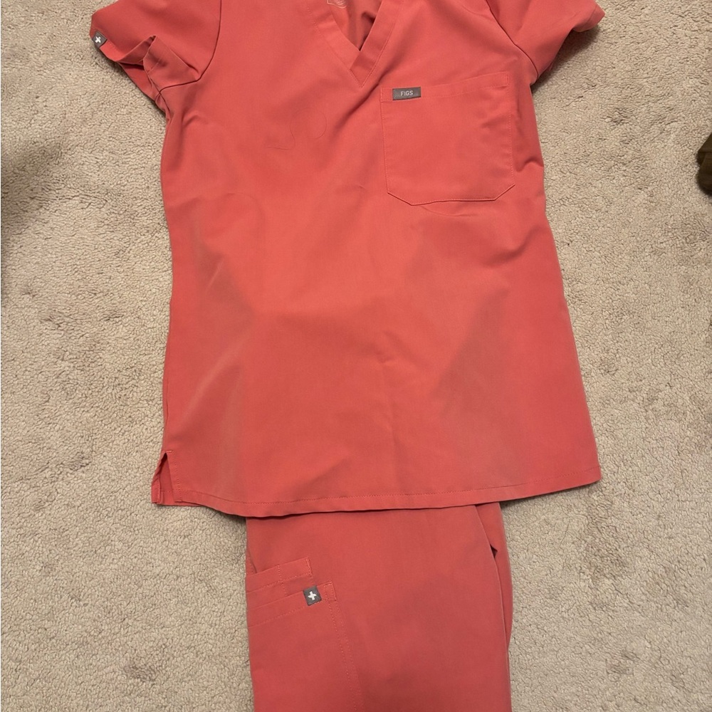 Figs beat it pink set